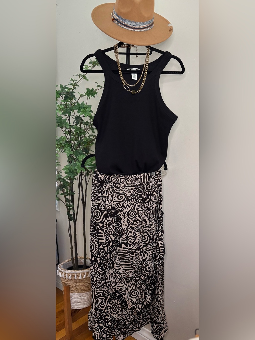 NWT Robert Louis Black & Cream Abstract Maxi Skirt rayon